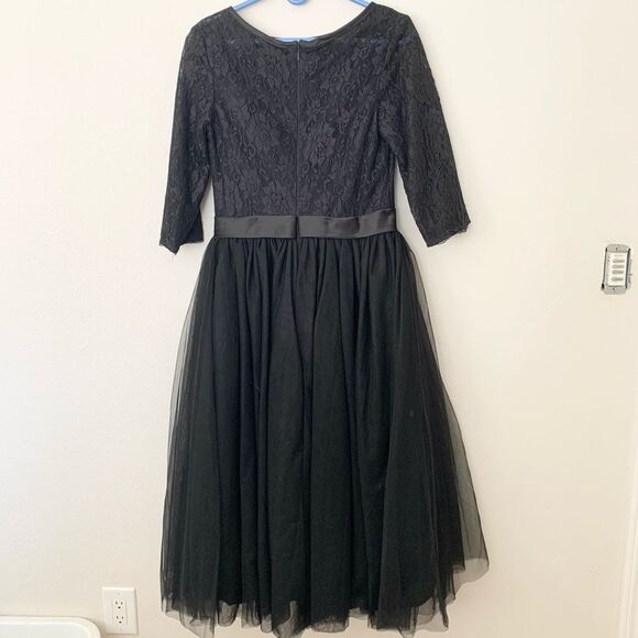 Never Worn Bridess Lace and Tulle Evening Dress - Picture 2 of 4